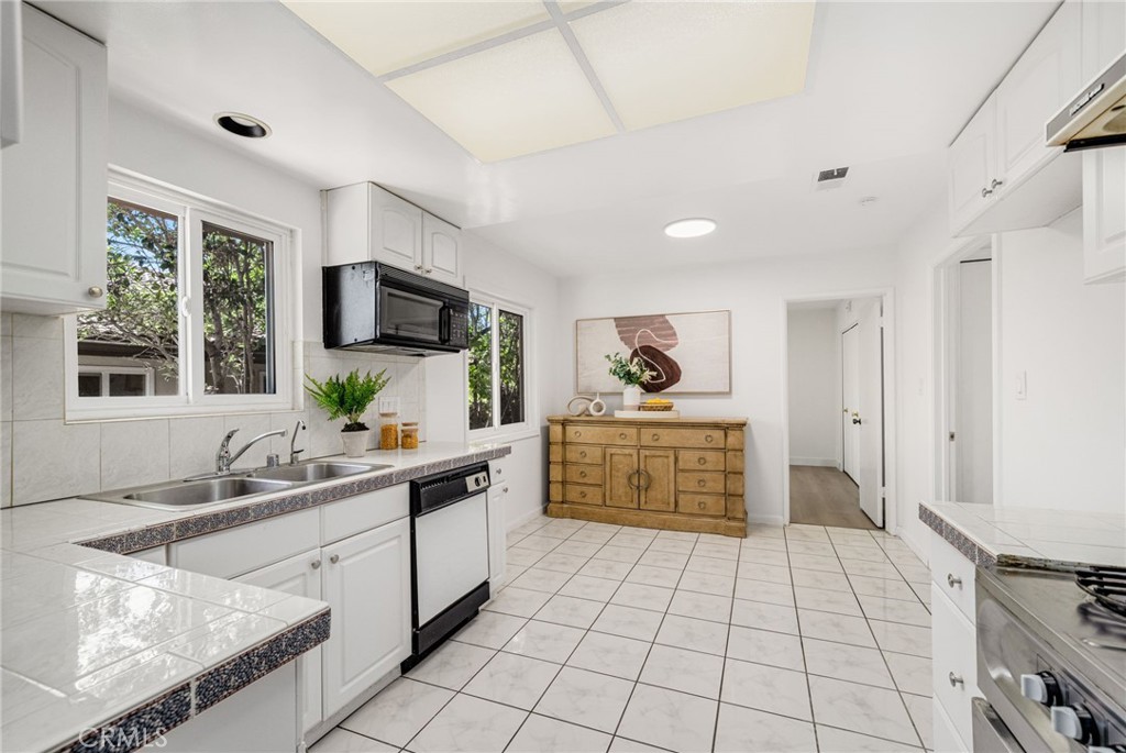 458 West Winnie Way Arcadia, CA 91007 - Photo 24 of 33