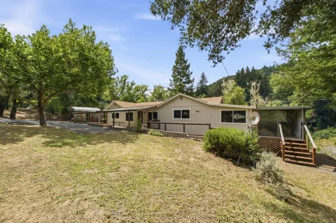 $1,498,000 | 2701 Rio Lindo Avenue, Healdsburg, CA 95448
