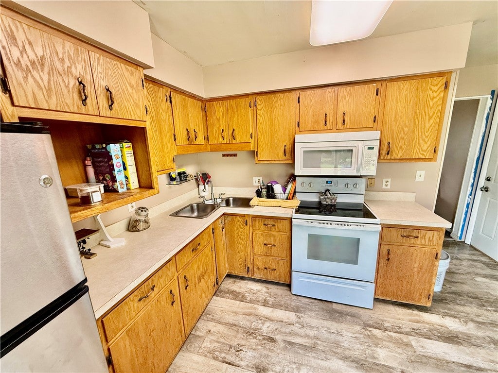 4062 Sheffield Drive Decatur, IL 62526 - Photo 2 of 15 Gallery Image 2