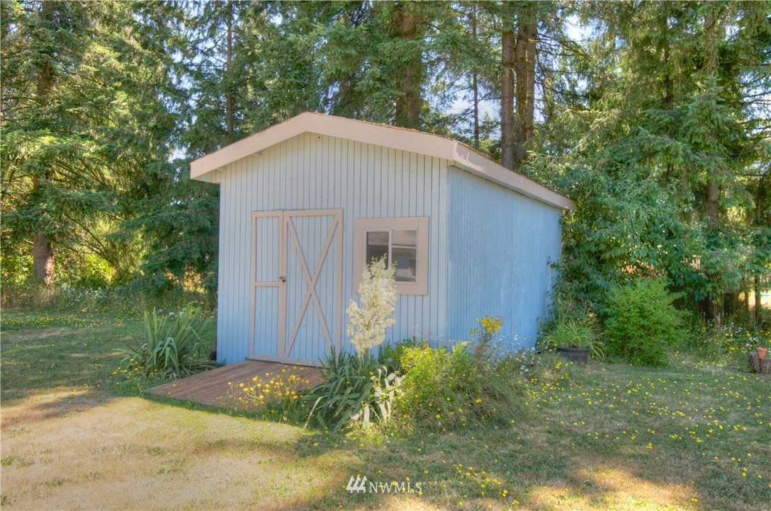 5729 180th Avenue Southwest Rochester, WA 98579 - Photo 23 of 25