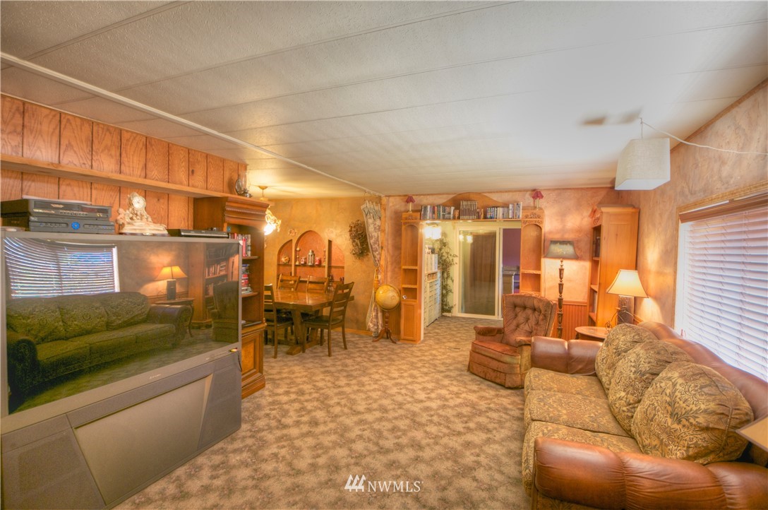 5729 180th Avenue Southwest Rochester, WA 98579 - Photo 8 of 25