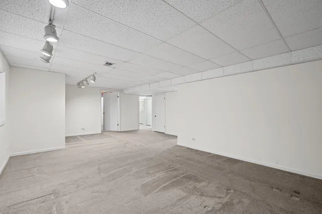 an empty room with a empty space