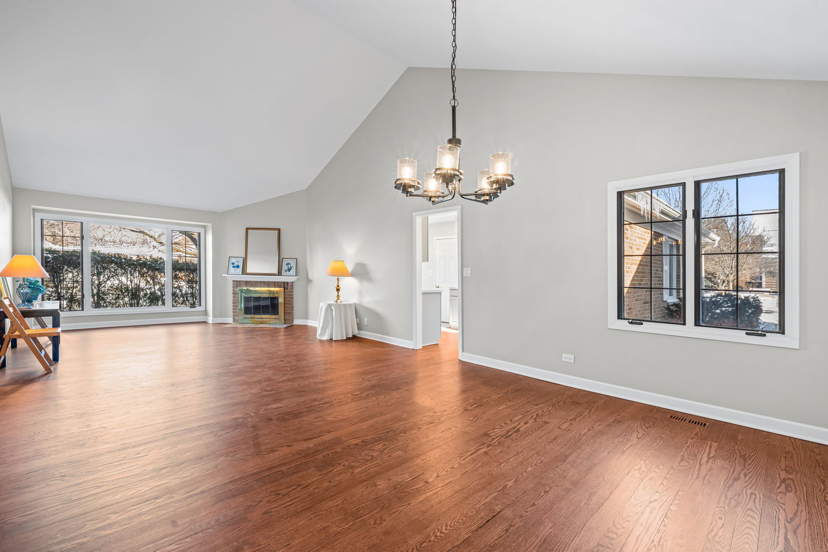 1427 West Shire Circle Inverness, IL 60067 - Photo 8 of 29