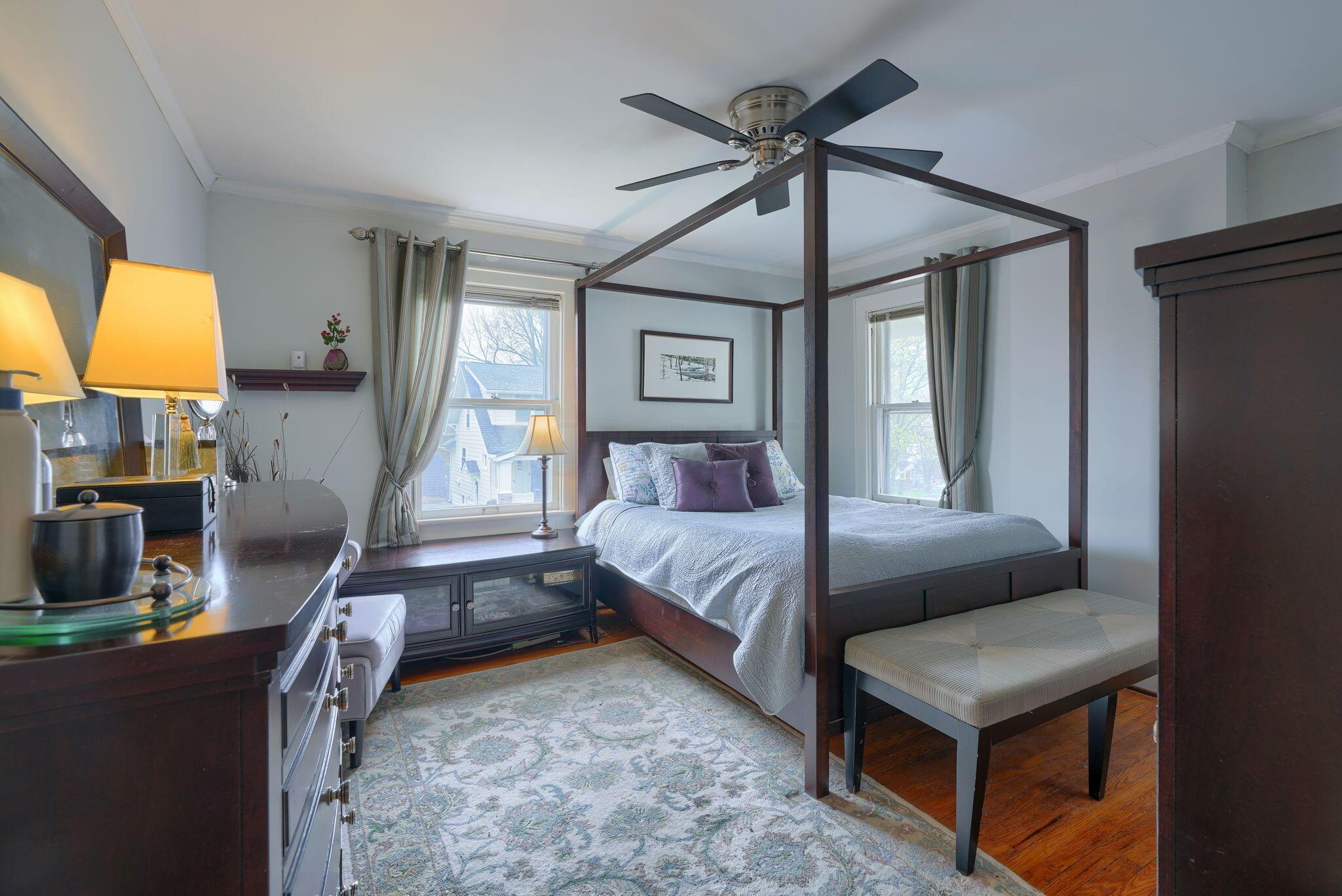 131 East Pacemont Road Columbus, OH 43202 - Photo 23 of 36 131 E Pacemont (32)
