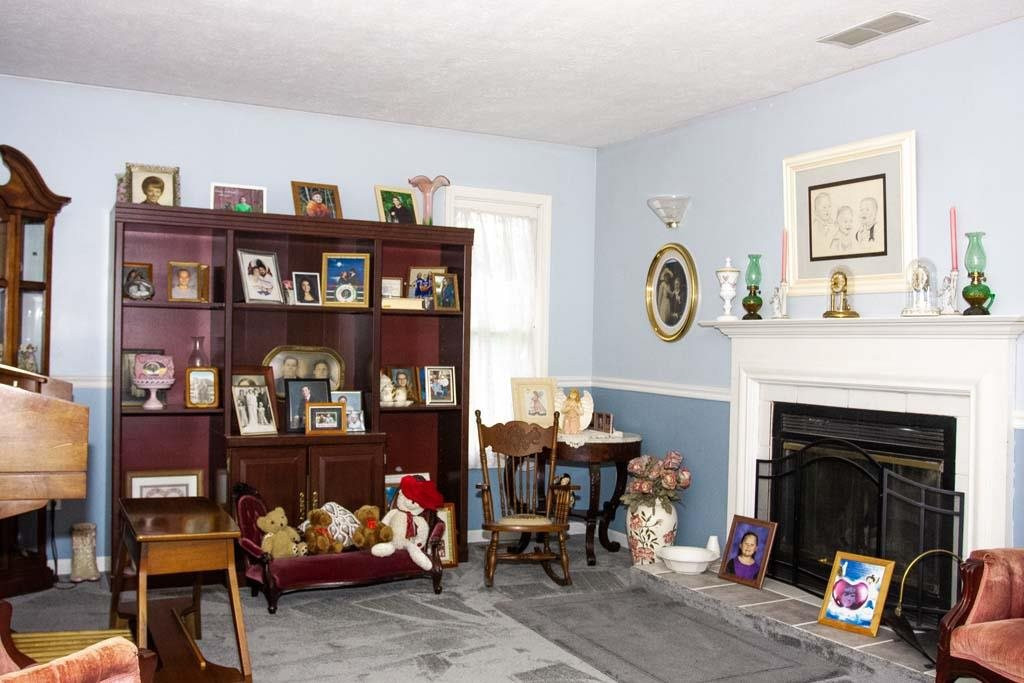 1007 Stockbridge Road South Webberville, MI 48892 - Photo 4 of 34 Photo 4