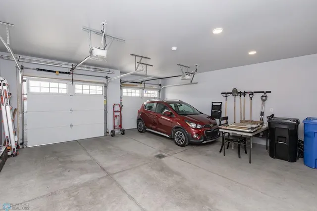 $464,900 | 1576 75th Avenue South, Fargo, ND 58104