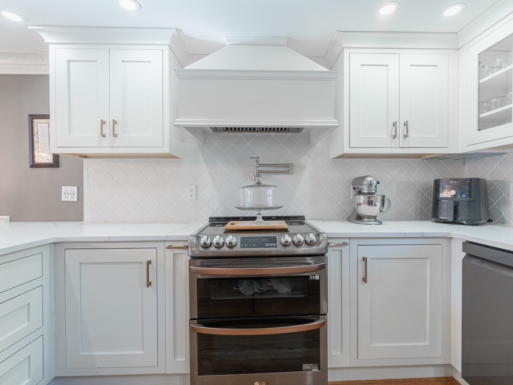 87 Bridle Path Road Springfield, MA 01118 - Photo 14 of 35