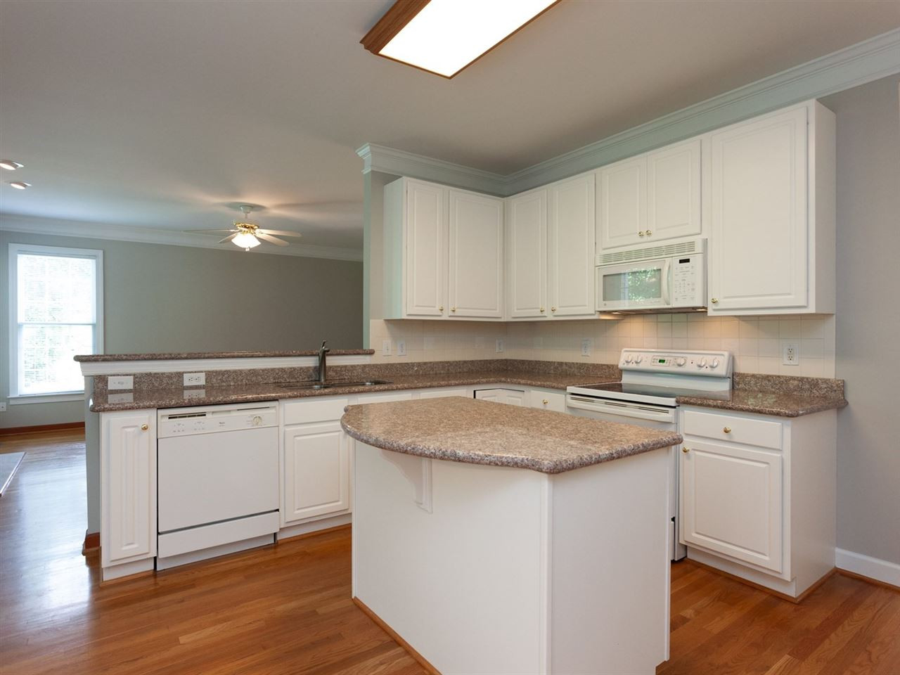 3424 Savan Court Raleigh, NC 27613 - Photo 10 of 25 Photo 10