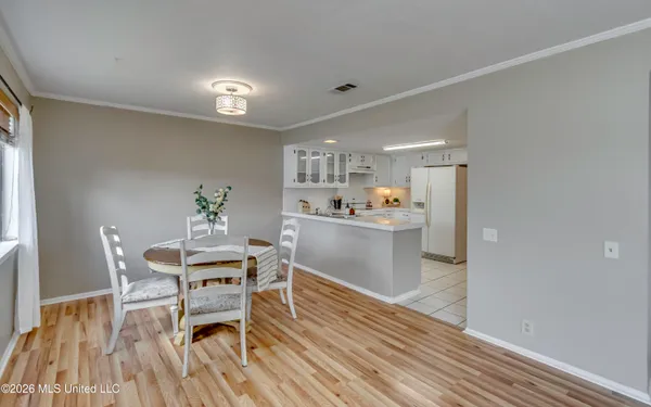 $230,000 | 423 Lakebend Place, Brandon, MS 39042