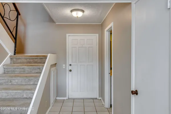 $230,000 | 423 Lakebend Place, Brandon, MS 39042