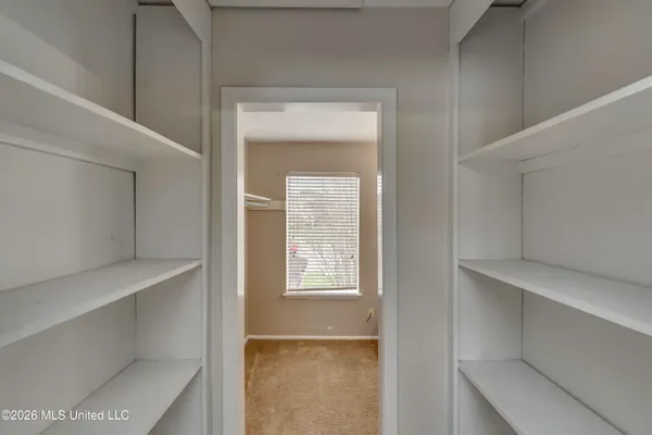 $230,000 | 423 Lakebend Place, Brandon, MS 39042