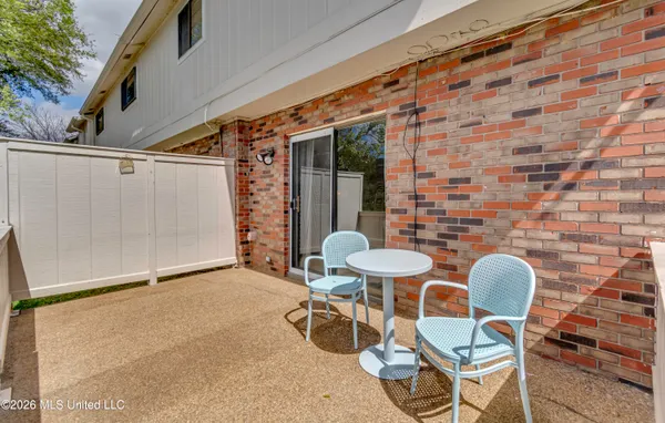 $230,000 | 423 Lakebend Place, Brandon, MS 39042