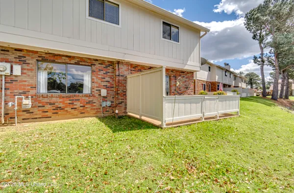 $230,000 | 423 Lakebend Place, Brandon, MS 39042