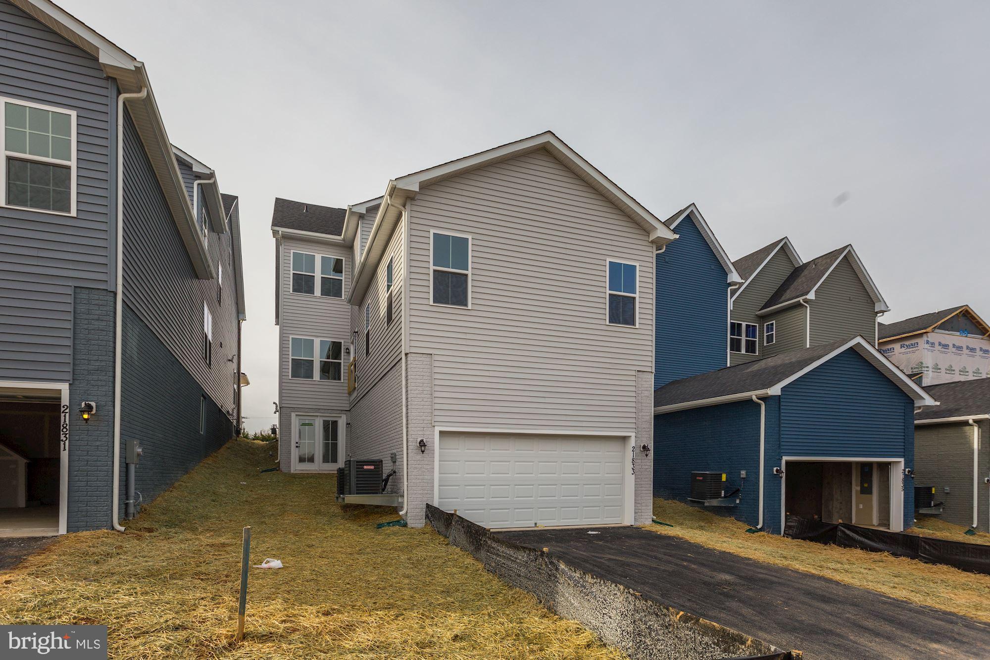 21833 Clarksburg Road Boyds, MD 20841 - Photo 4 of 62 Gallery Image 4