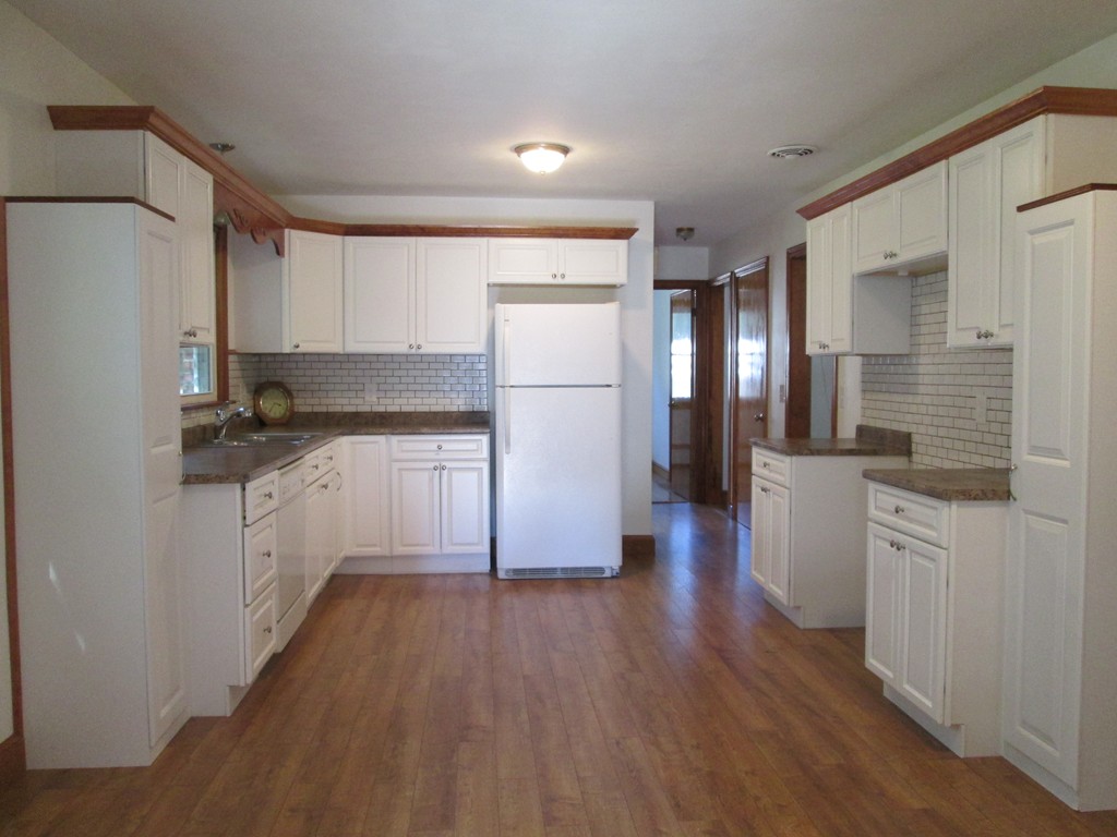 28 Doyle Avenue Springfield, MA 01104 - Photo 2 of 15 Gallery Image 2