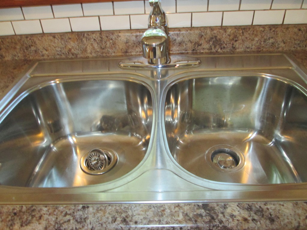 28 Doyle Avenue Springfield, MA 01104 - Photo 3 of 15 Gallery Image 3