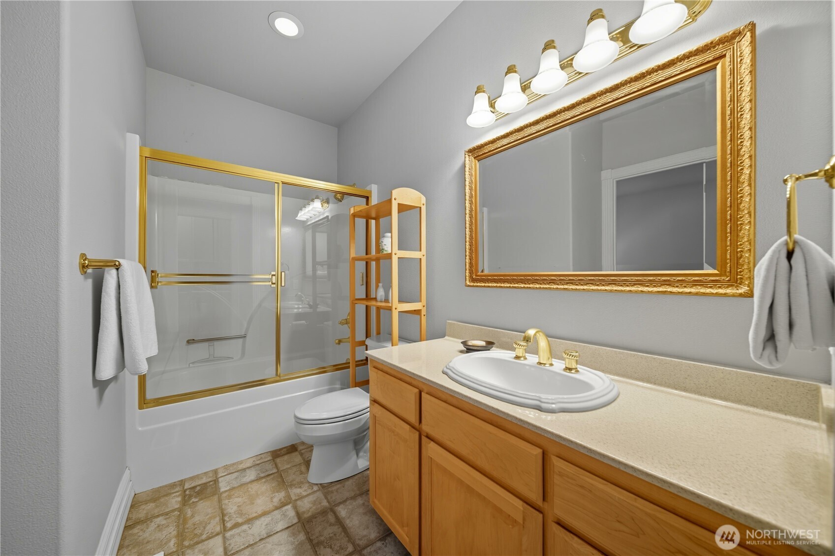 1629 Wheatcrest Road Walla Walla, WA 99362 - Photo 22 of 40 a bathroom with a sink a toilet and shower