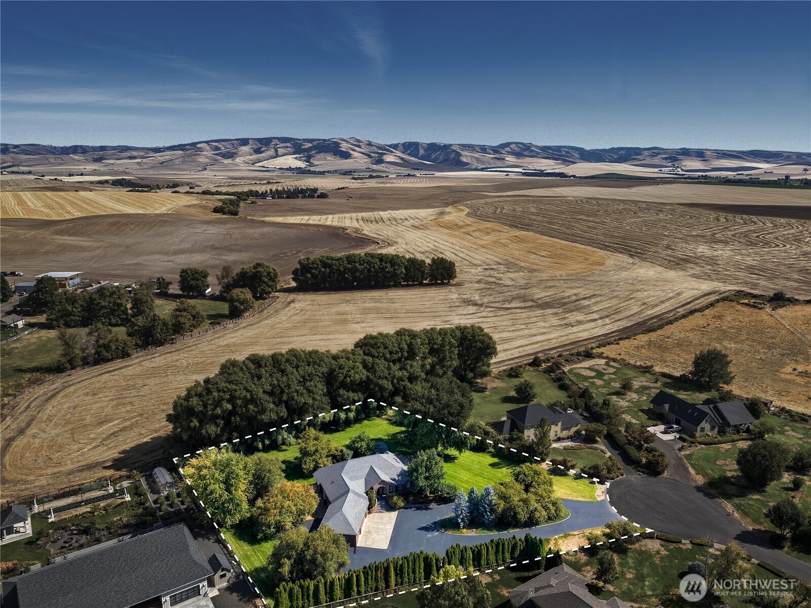 1629 Wheatcrest Road Walla Walla, WA 99362 - Photo 38 of 40 a view of an ocean and city