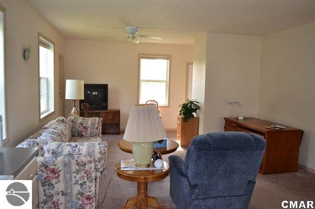 8605 Coolidge Road Farwell, MI 48622 - Photo 2 of 17 1770618-1.JPG