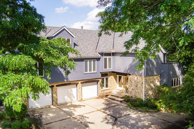 $1,195,000 | 5727 Hampton Drive, Long Grove, IL 60047