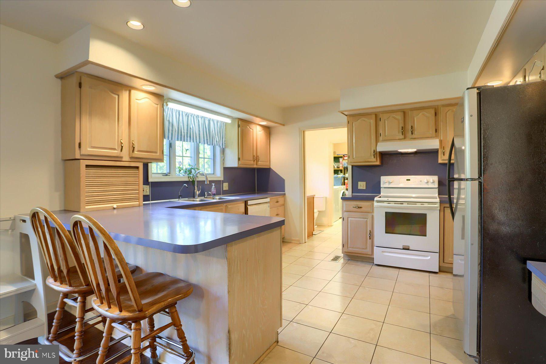 7412 Sterling Road Harrisburg, PA 17112 - Photo 6 of 31 Gallery Image 6