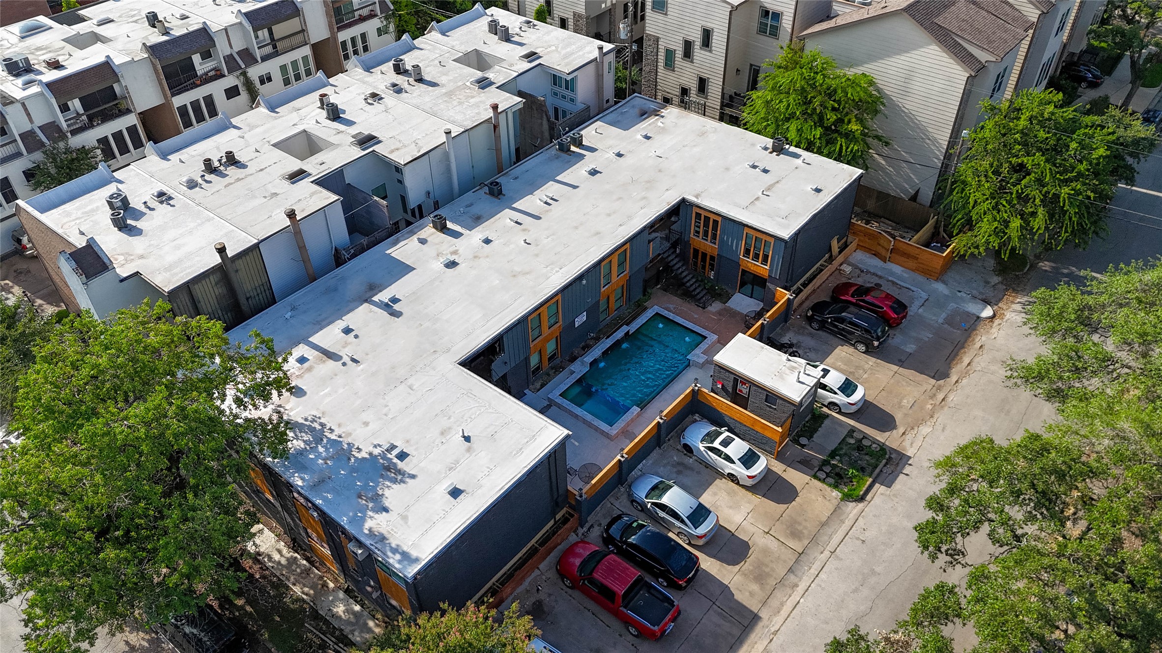 2703 Mason Street, Unit 2BD Houston, TX 77006 - Photo 17 of 19 an aerial view of residential houses with outdoor space