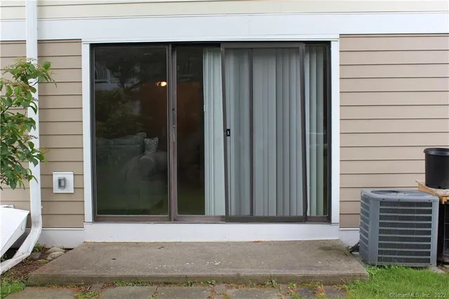 $2,100 | 38 Olcott Way, Unit 38, Ridgefield, CT 06877