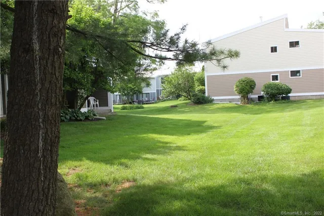 $2,100 | 38 Olcott Way, Unit 38, Ridgefield, CT 06877