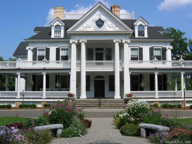 $2,100 | 38 Olcott Way, Unit 38, Ridgefield, CT 06877