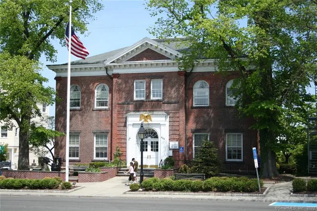 $2,100 | 38 Olcott Way, Unit 38, Ridgefield, CT 06877