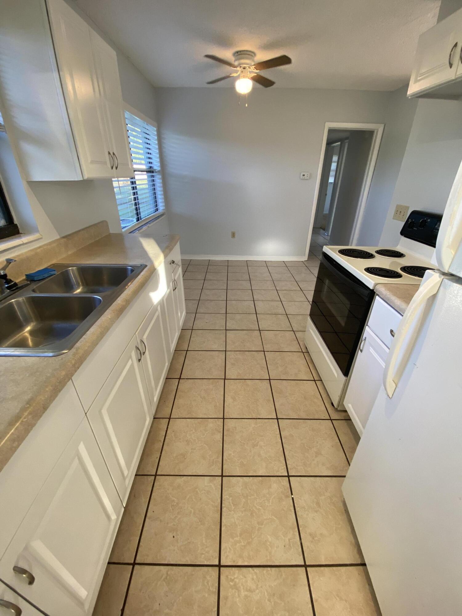 118 Explorer Street Cocoa, FL 32922 - Photo 8 of 19 IMG_0317