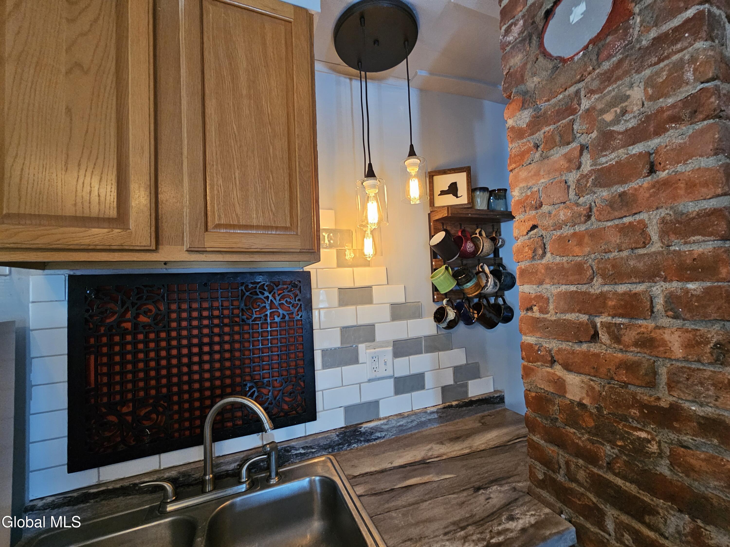 51 Sacandaga Road, Unit 2 Scotia, NY 12302 - Photo 17 of 22 20250125_133221