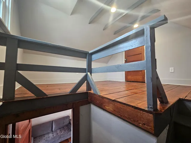 $1,200 | 51 Sacandaga Road, Unit 2, Scotia, NY 12302