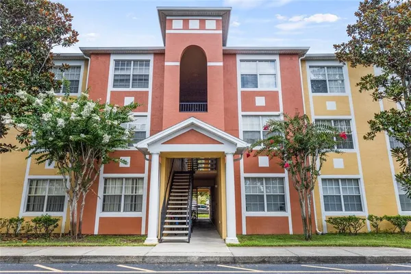 $279,000 | 10855 Windsor Walk Drive, Unit 5107, Orlando, FL 32837