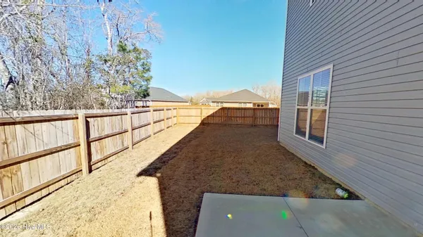 $2,075 | 1122 Carteret Mnr Drive, Jacksonville, NC 28546