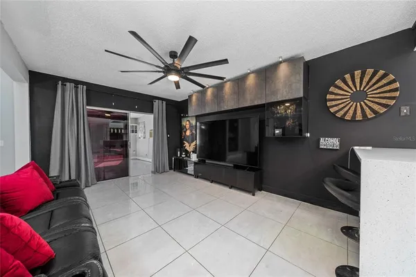 $495,000 | 211 South Shadow Bay Drive, Orlando, FL 32825