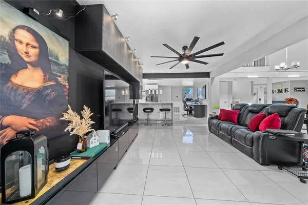 $495,000 | 211 South Shadow Bay Drive, Orlando, FL 32825