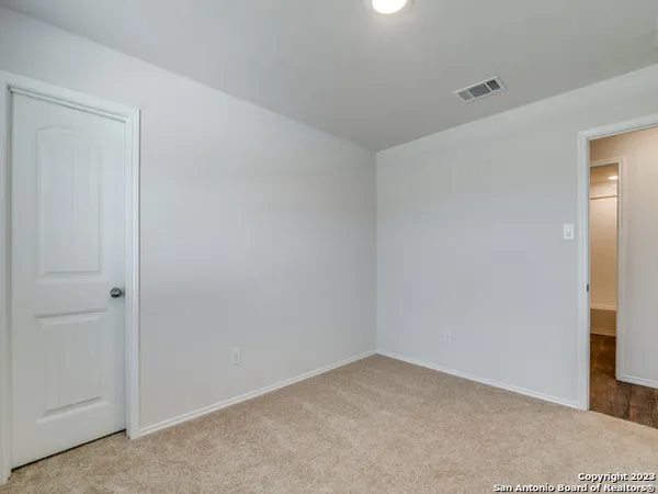 $1,850 | 109 Gather, Seguin, TX 78155