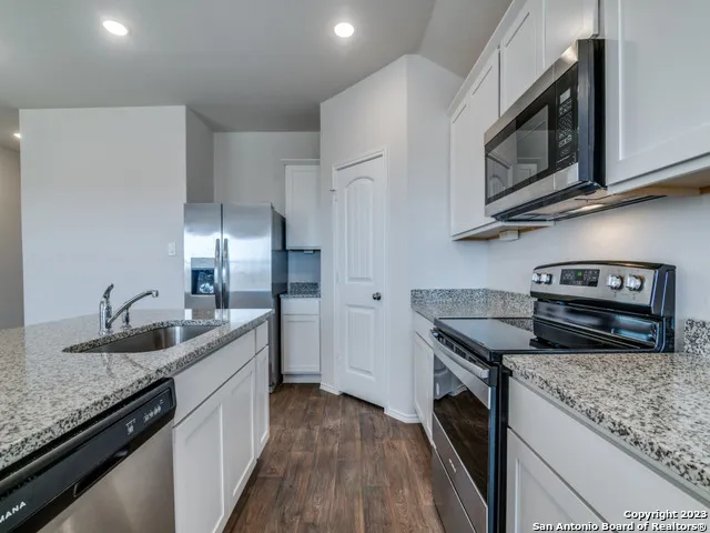 $1,850 | 109 Gather, Seguin, TX 78155