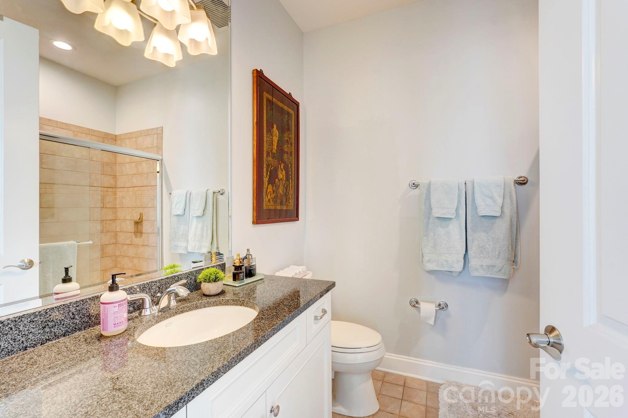 230 South Tryon Street, Unit 1001 Charlotte, NC 28281 - Photo 16 of 39