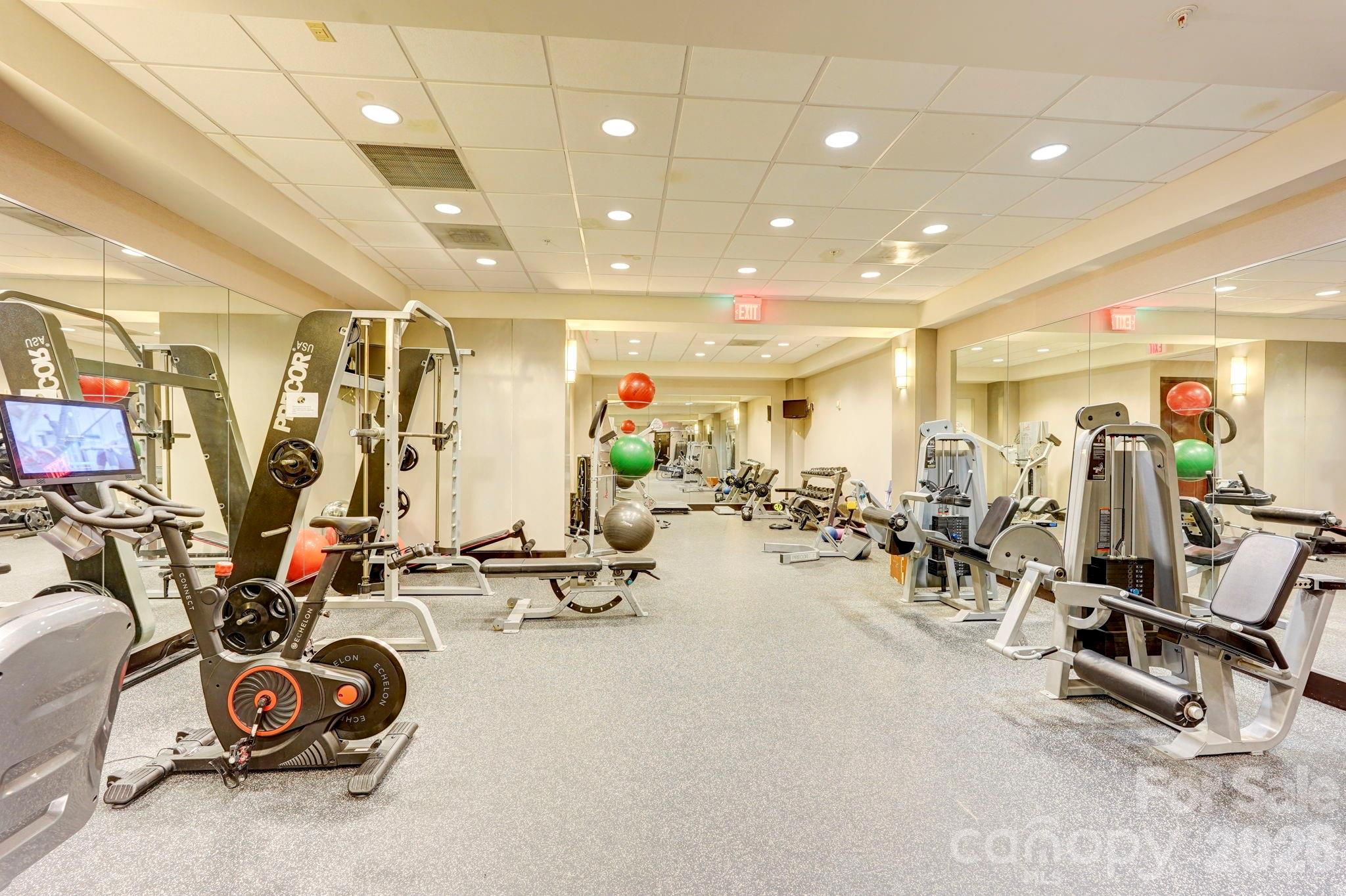 230 South Tryon Street, Unit 1001 Charlotte, NC 28281 - Photo 31 of 39