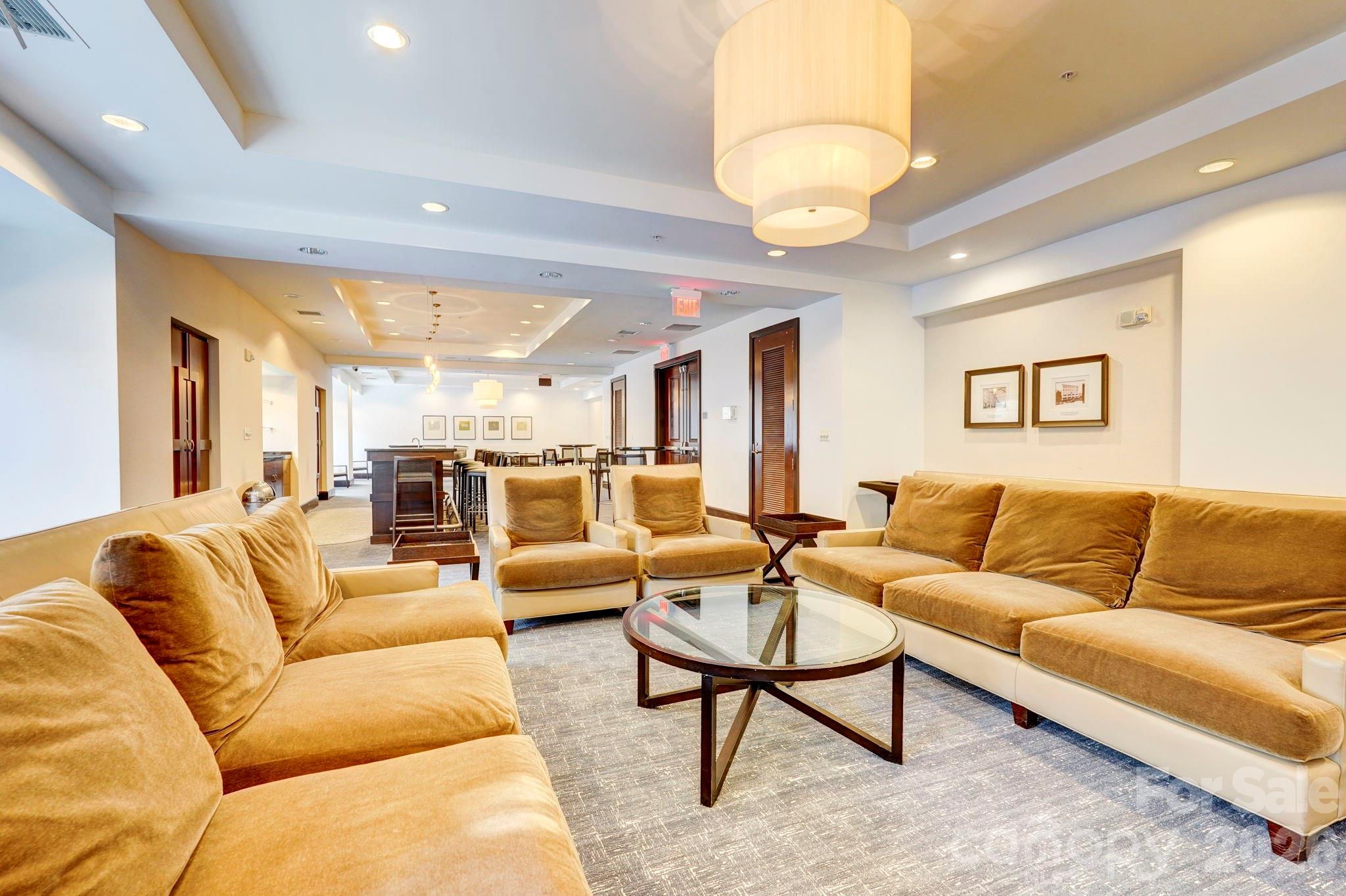 230 South Tryon Street, Unit 1001 Charlotte, NC 28281 - Photo 34 of 39