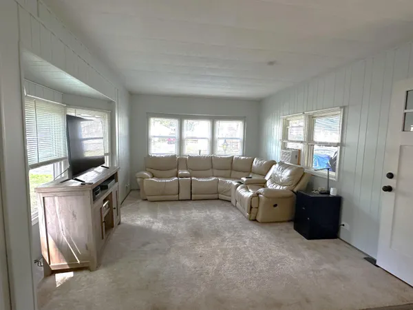 $129,000 | 614 Canterbury Drive, Exeter, NH 03833
