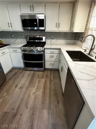 $2,400 | 2408 El Cortez Avenue, Las Vegas, NV 89102
