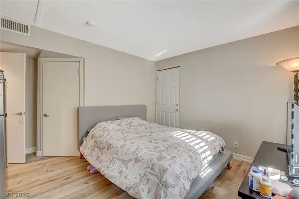 $2,400 | 2408 El Cortez Avenue, Las Vegas, NV 89102