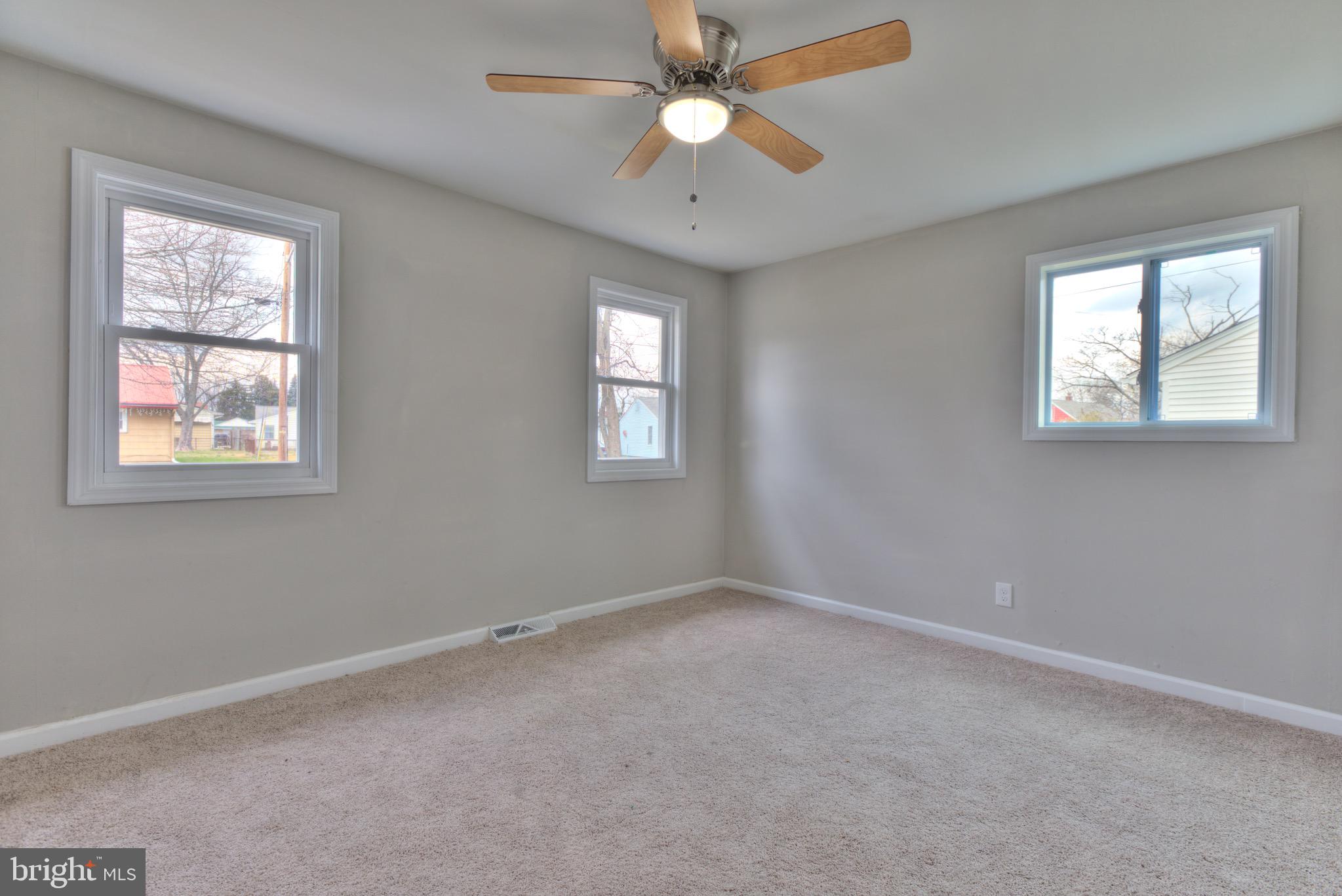 932 Rigg Road Burlington, NJ 08016 - Photo 13 of 25 Gallery Image 13
