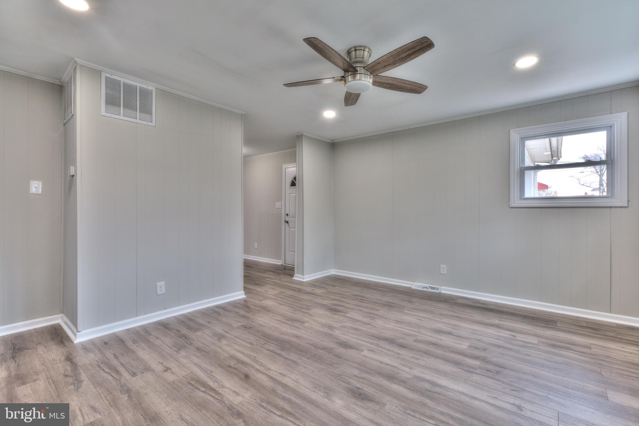 932 Rigg Road Burlington, NJ 08016 - Photo 3 of 25 Gallery Image 3