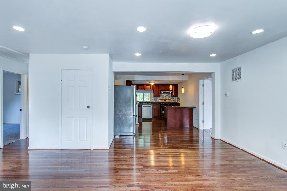 110 Wilgate Road Owings Mills, MD 21117 - Photo 3 of 30 Interior (General)