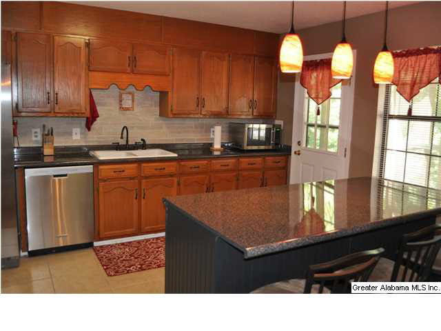 792 Merlin Drive Calera, AL 35040 - Photo 6 of 32