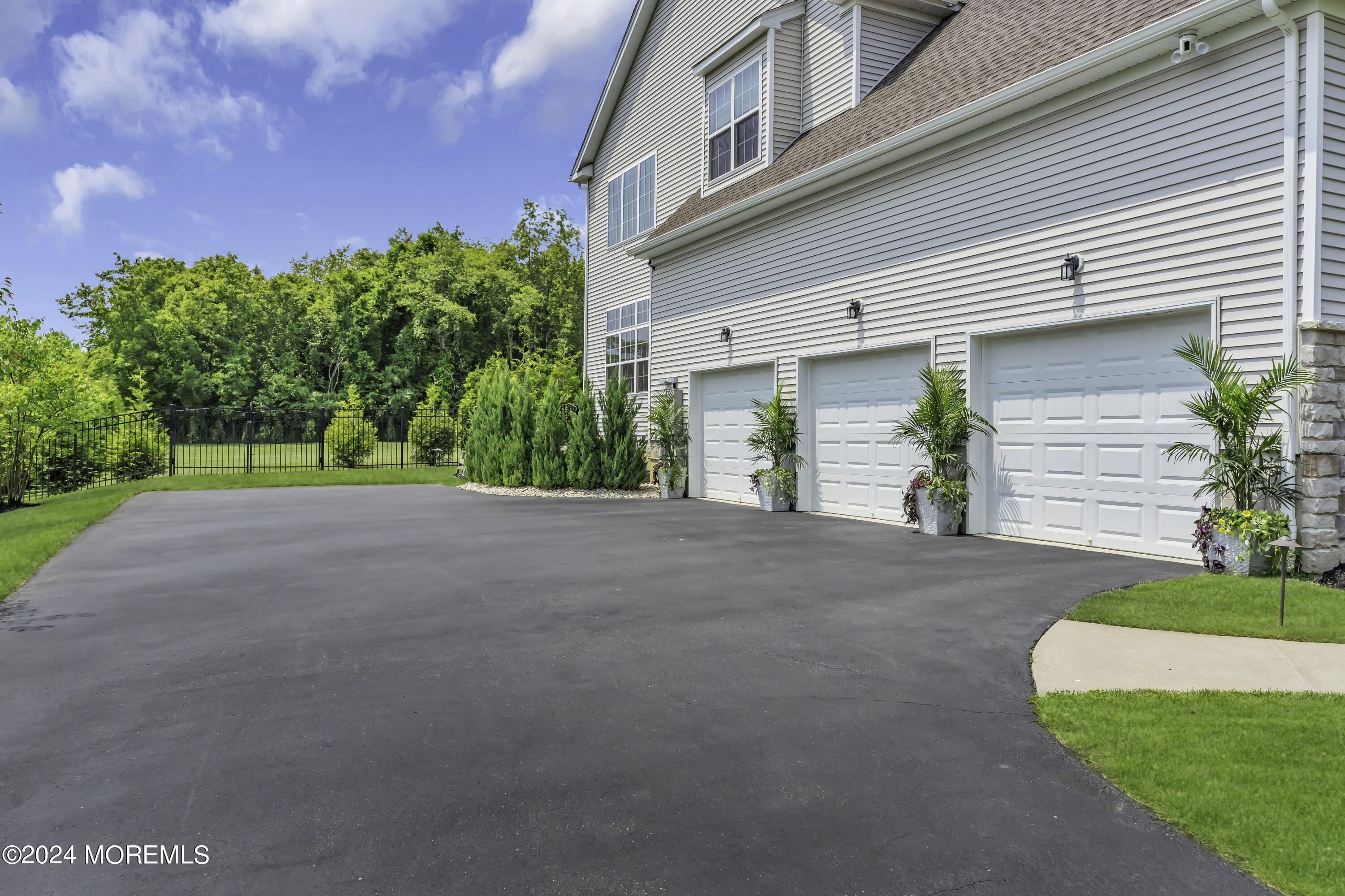 61 Highland Ridge Road Manalapan, NJ 07726 - Photo 6 of 50 014_dsc00159-1